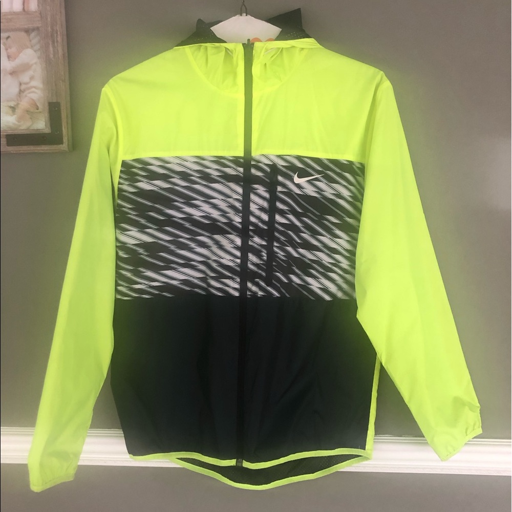 Reversible Nike Windbreaker - Picture 2 of 9
